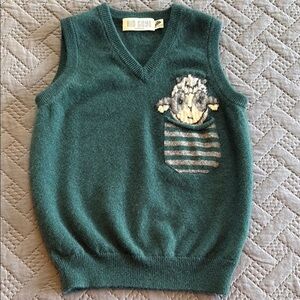 100% Cashmere Forest Green Kid Goyo Sweater Vest with Lamb and Pocket